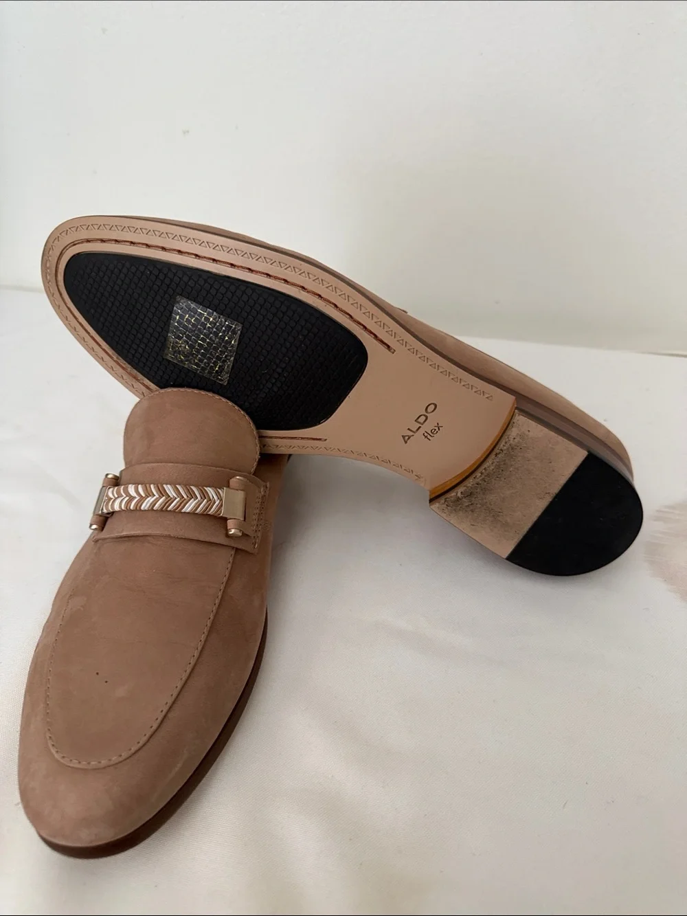 Aldo suede slip